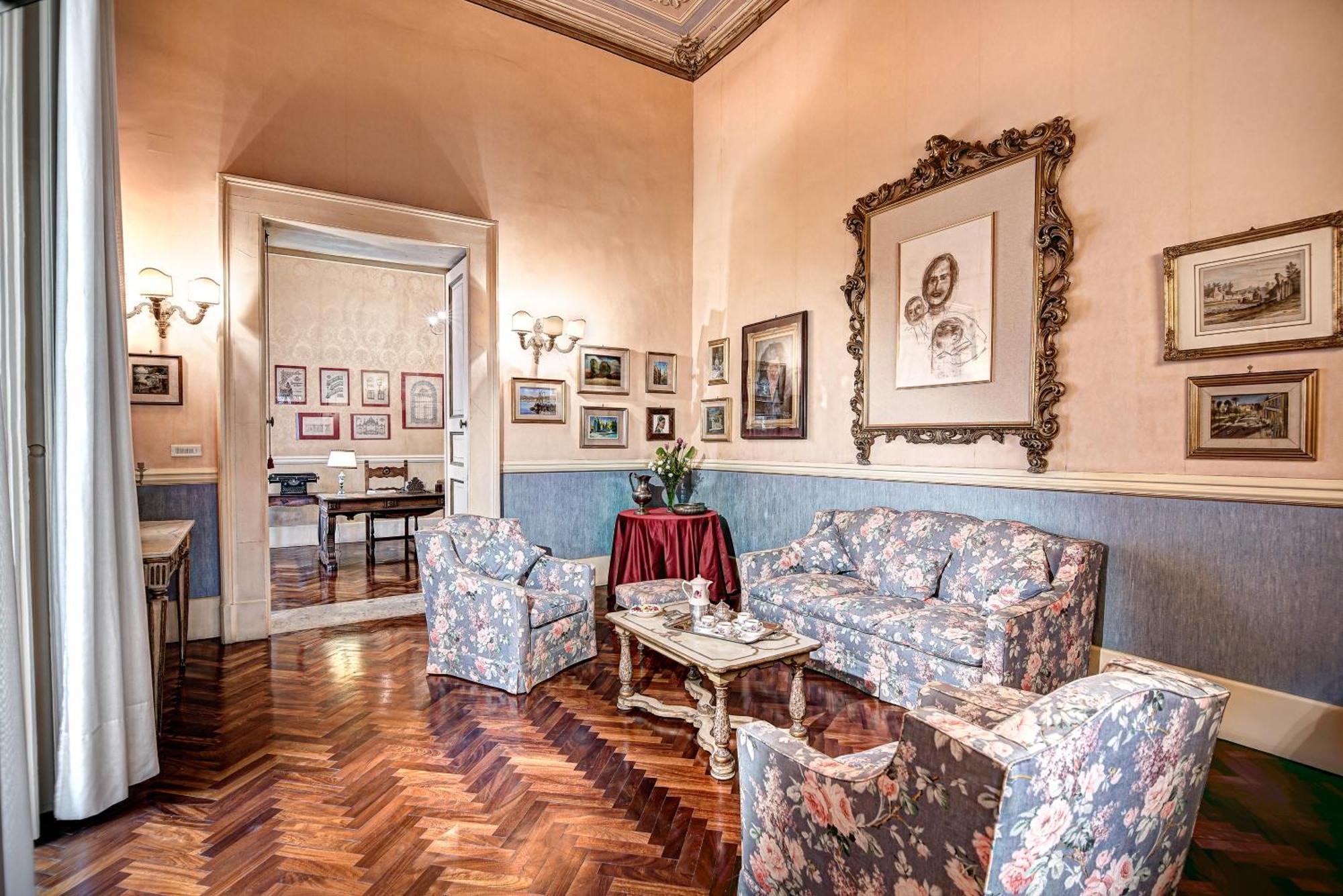 Arthouse Lady Marys Tribunali Luxury * Napoli